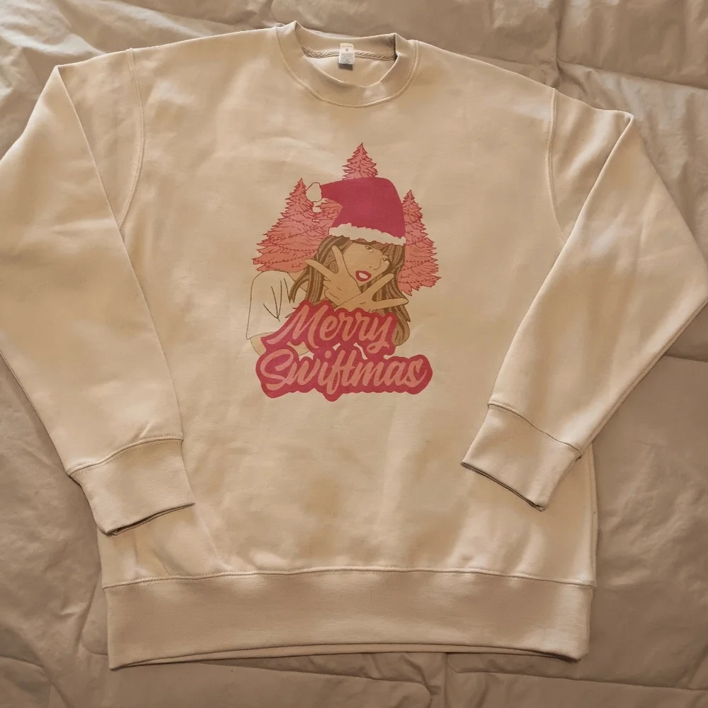 Merry Swiftmas! sweatshirt from Etsy - Picture 2 of 8
